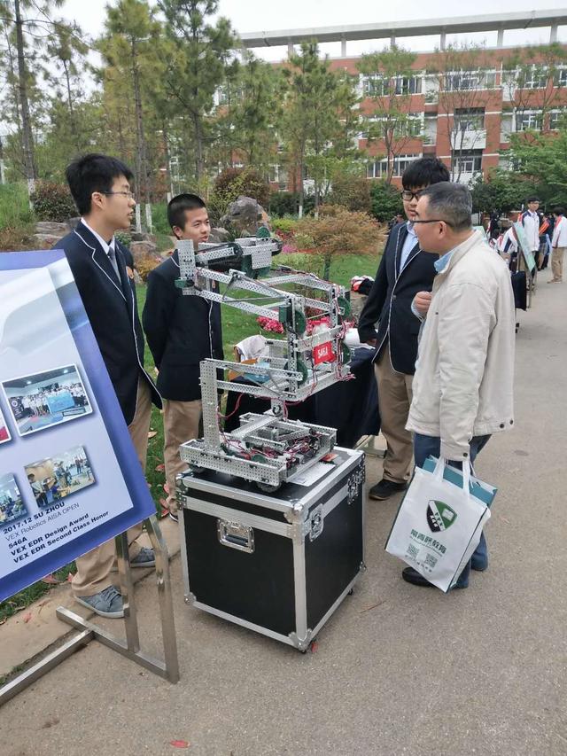 南京外国语学校仙林分校国际高中部:立足高起