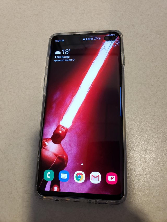 玩坏壁纸网友为三星galaxys10打孔屏带来别样乐趣