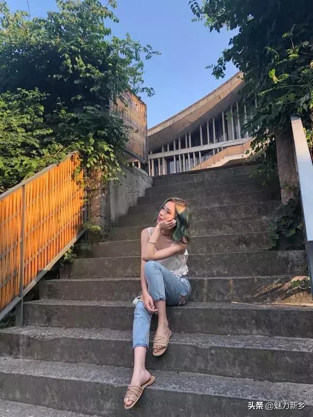 摄影技巧:坐在楼梯拍照,必须学会这几个pose!教你一秒变"