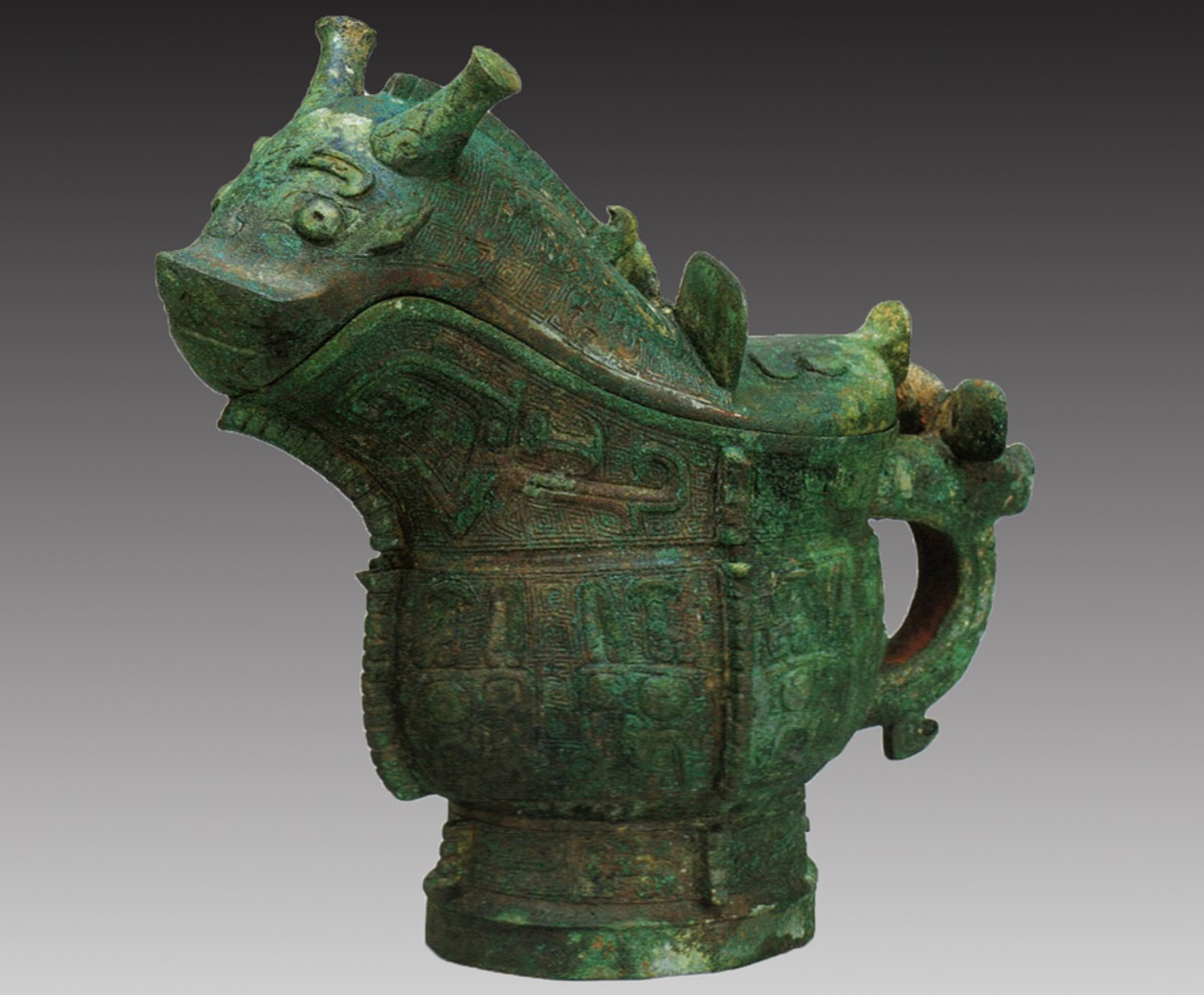 墓地的大墓形制,青铜器组合和器型纹饰风格等表现了商文明演进过程的