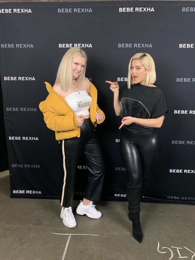碧碧·雷克萨(bebe rexha)最新社交媒体照片