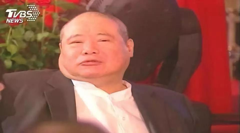 台湾"竹联帮帮主"黄少岑(图源:台湾tvbs新闻)据台媒消息,台湾帮派"