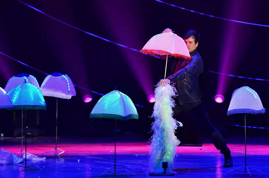 炫酷光影魔术秀正在昌平上演错过再等一年