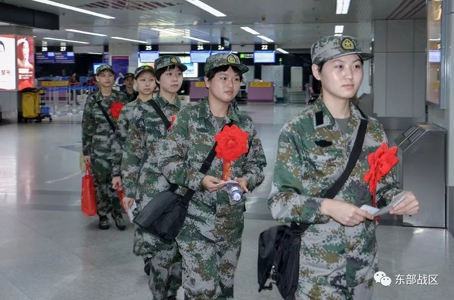 2955人应征250人入伍福建今秋入伍女兵大学生占比100