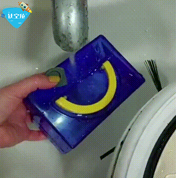 家里来了一个会扫地,还会拖地的机器人,老妈再没有逼我去干活.