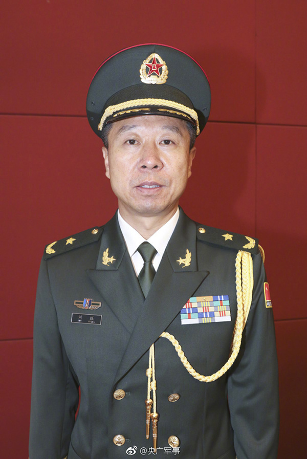 中国人民解放军航天员大队特级航天员刘旺被授予少将军衔