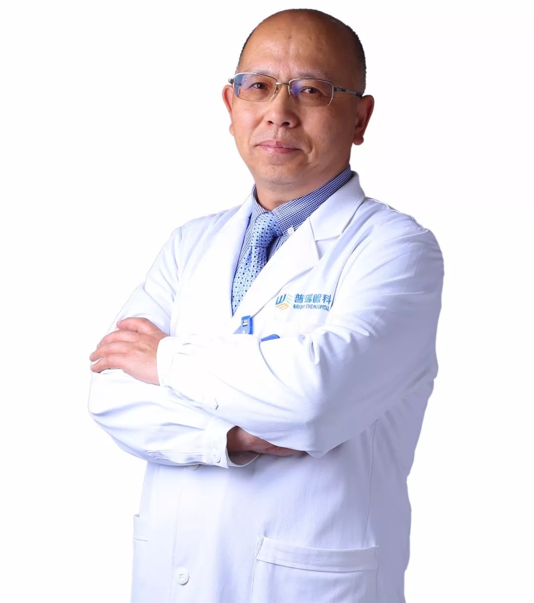 3 要配600度眼镜 医生制止:别急,可能不用戴眼镜|角膜|眼科|弱视_新浪