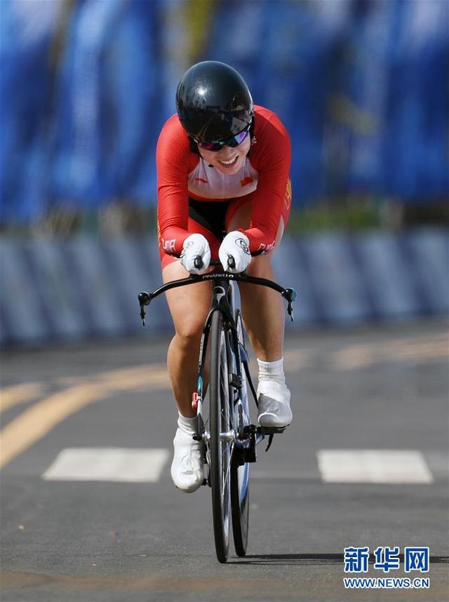 公路自行车女子个人计时赛梁洪玉获季军