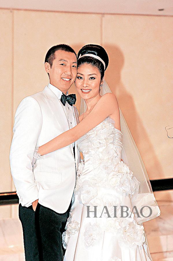 撩到金城武赢过张雨绮,44岁生俩娃的陈慧琳才是千颂伊本人?