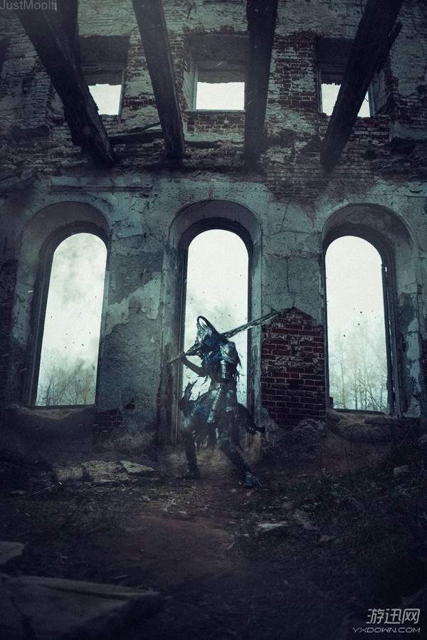 漫步深渊的骑士 《黑暗之魂》亚尔特留斯高质量cos欣赏