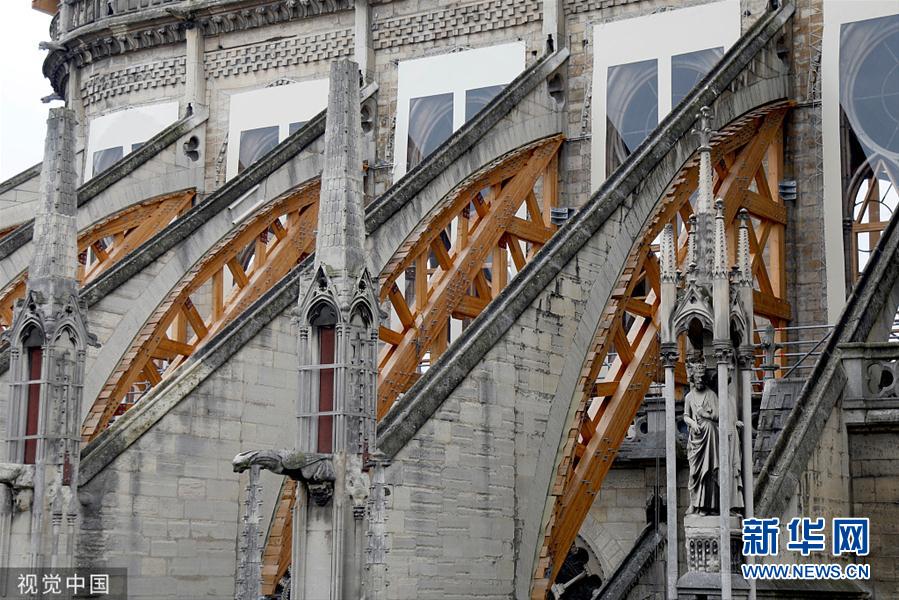 当地时间10月15日，法国巴黎，巴黎圣母院的重建和修复工作仍在进行中。（图片来源：视觉中国）