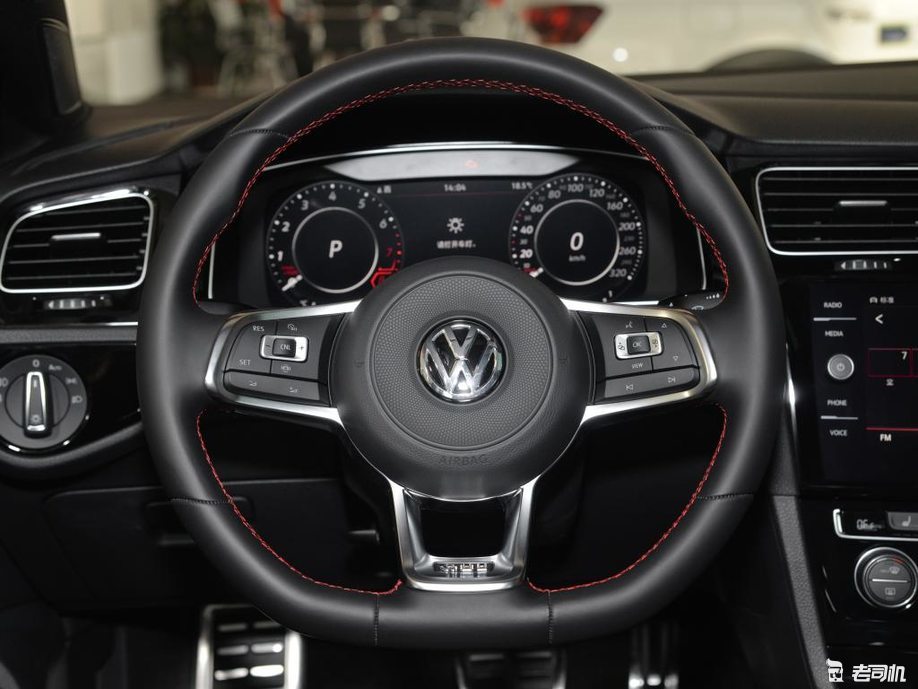 到店实拍男孩心里的dreamcar熟悉的小钢炮高尔夫gti