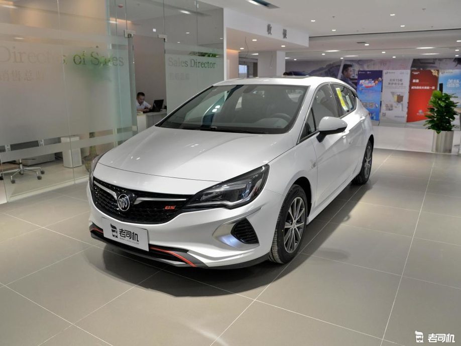 威朗gs车型新款别克威朗内饰依然采用比较简约的中控台设计,干净舒服