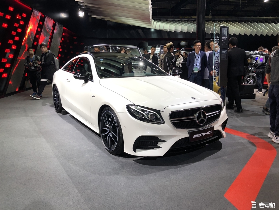 30t双涡轮增压发动机48v轻混系统amge53coupe上海车展亮相