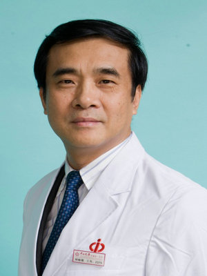 何裕隆不仅如此,他还心系公益事业,积极组织各类义诊,送医送药下乡