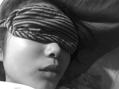 9岁女孩每晚睡觉时被亲妈用胶布封嘴 医生居然还说,应该贴!继续贴!