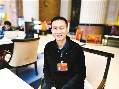 人大代表徐立平专为火药微整形