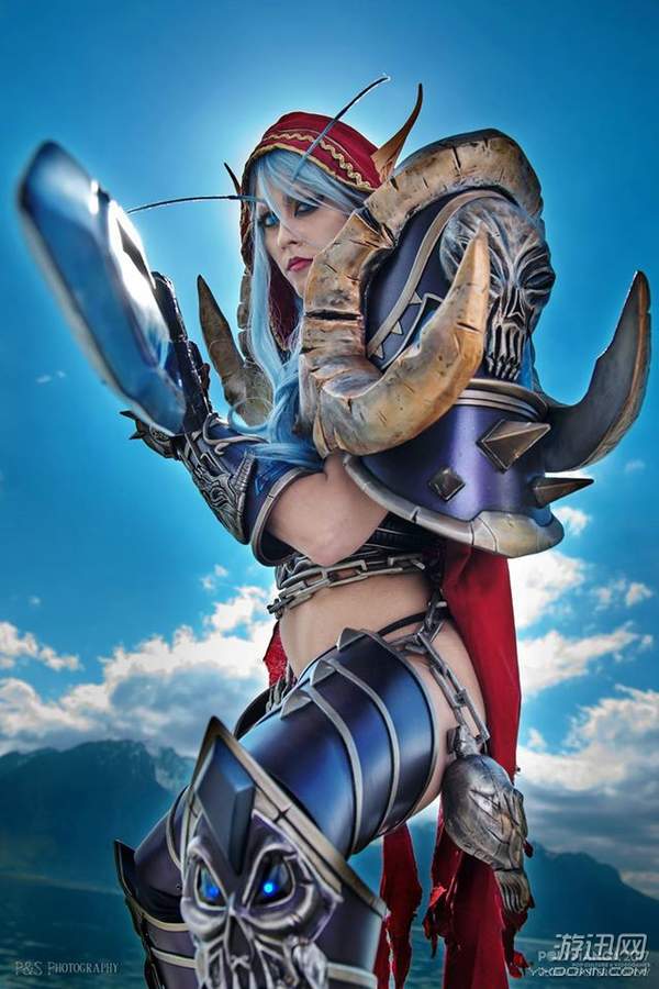 法国妹子cos魔兽死亡骑士超级奶爸名副其实