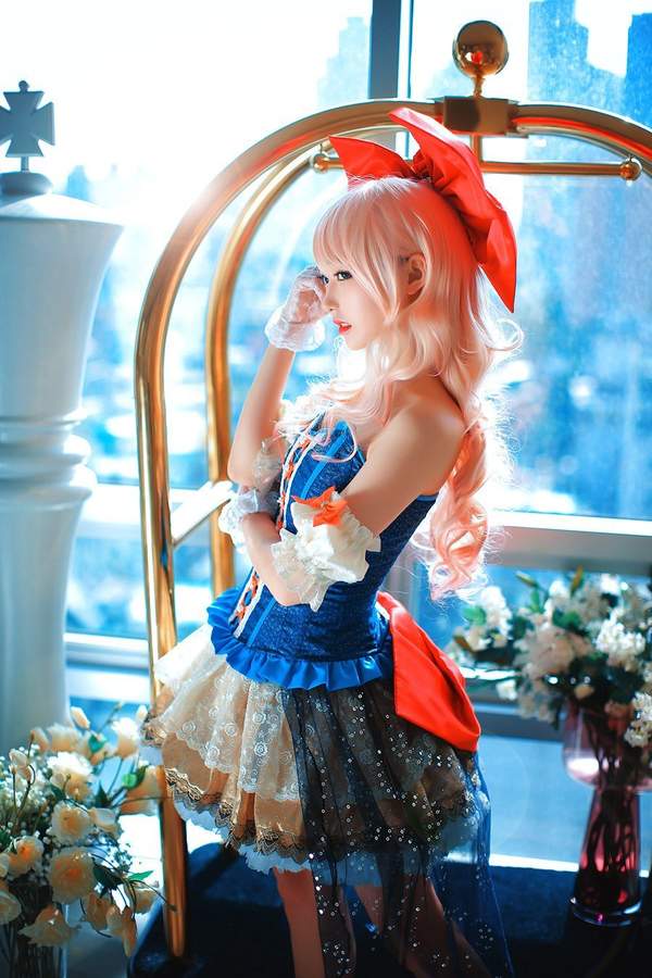 螺旋猫cos守望先锋dva清纯可爱笑容迷人