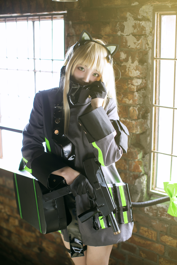 韩国小姐姐cos《少女前线》枪娘 清纯妩媚,长腿撩人