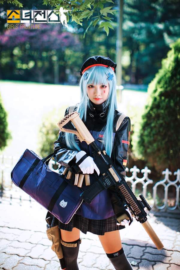 螺旋猫cos《少女前线》枪娘 清纯萌妹一脸无辜惹人怜