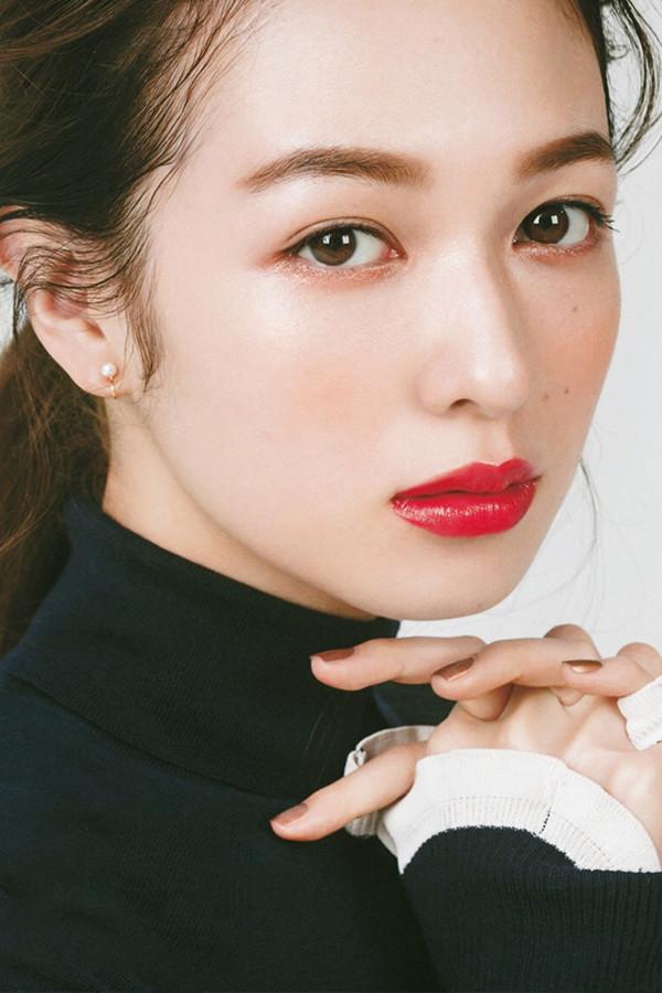 每个日本女生都在化的秋日暖阳妆,看似简单原来藏了这么多小心机!