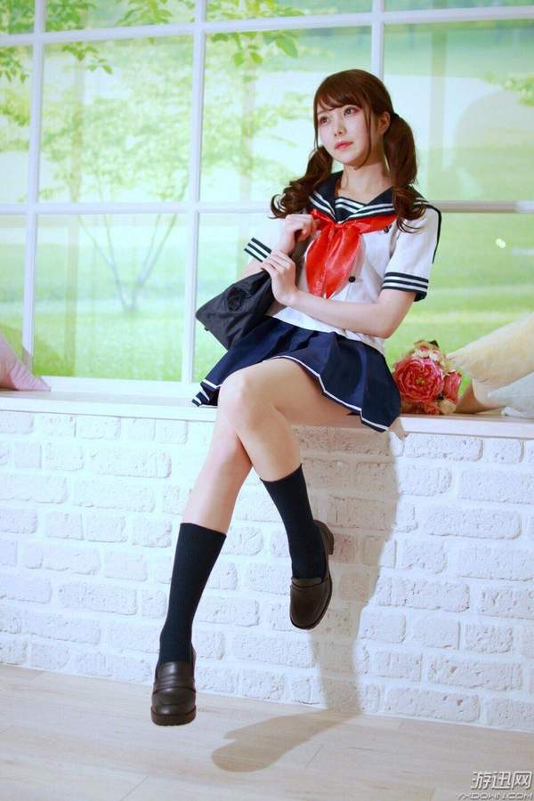 11区"迷你短裙日"海量美照 绝对领域若隐若现贼迷人