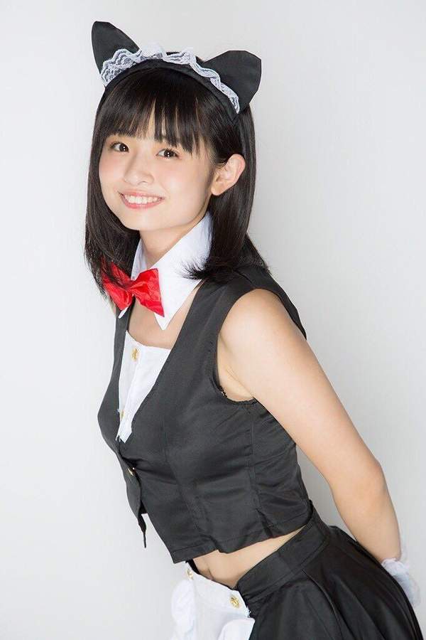 尽管有着与常人不同的兔宝宝牙齿,但是西叶瑞希从来不吝啬开口笑,从来