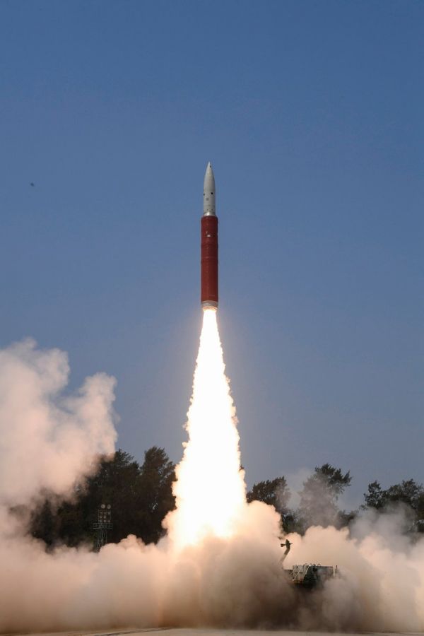 资料图片：印度国防研究与发展组织3月27日试射反卫星导弹，成功击落一枚低轨道卫星。（图片来源于网络）