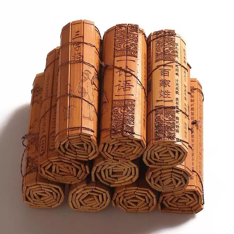 然而,别忘了,当时的书籍是竹简,并非纸质的,所以五车书并没有多少