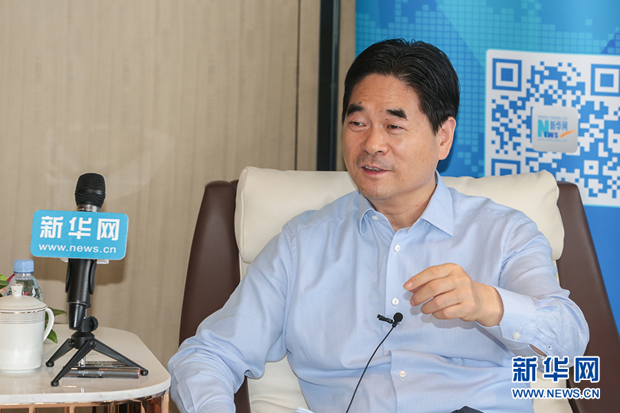 新城控股集团董事长王振华不忘初心担当使命为打赢脱贫攻坚战贡献力量