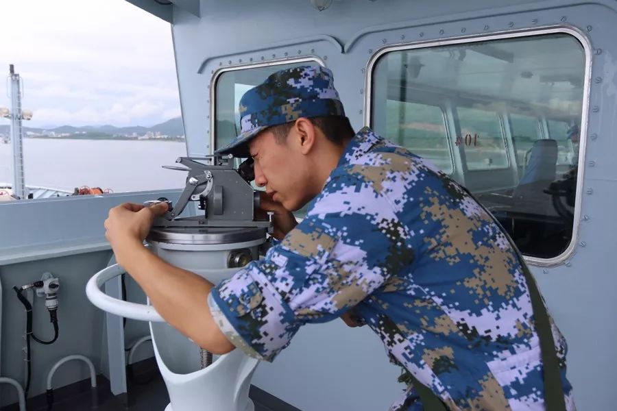 波峰浪谷间詹天佑舰李四光舰炮火怒吼