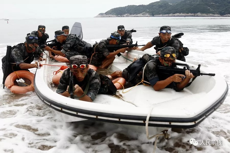 【热点】这群在海边的侦察兵帅爆了
