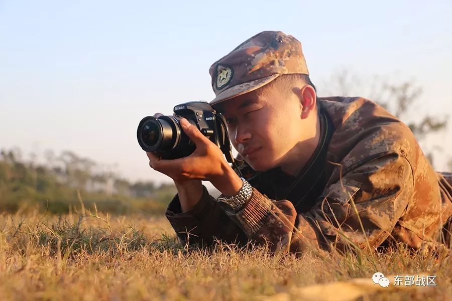 报道员不一样的兵记者