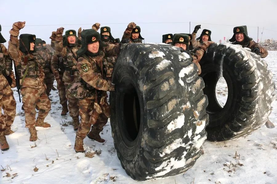 冷到怀疑人生?来看看兵哥的冬天吧!