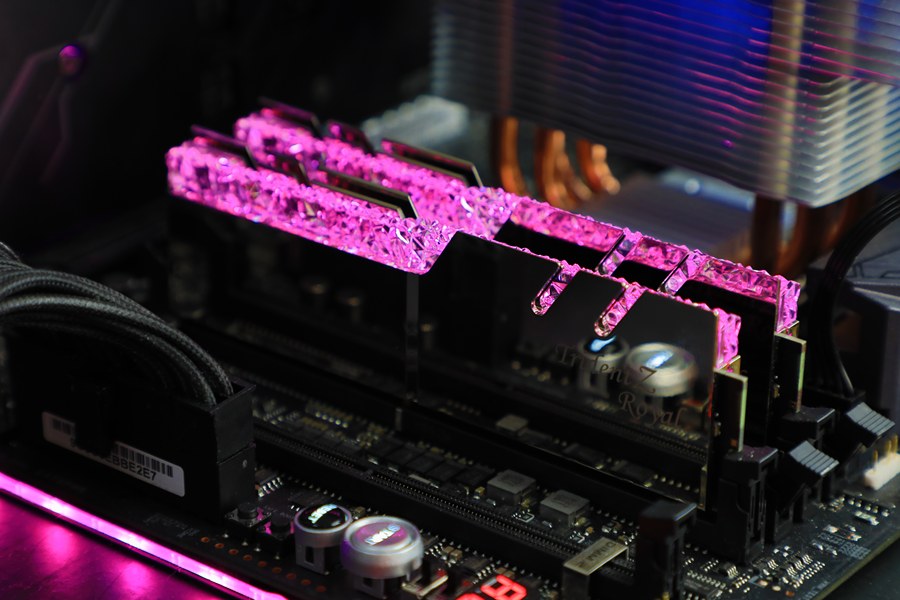 如钻石般璀璨 芝奇皇家戟ddr4 3200内存评测__财经头条