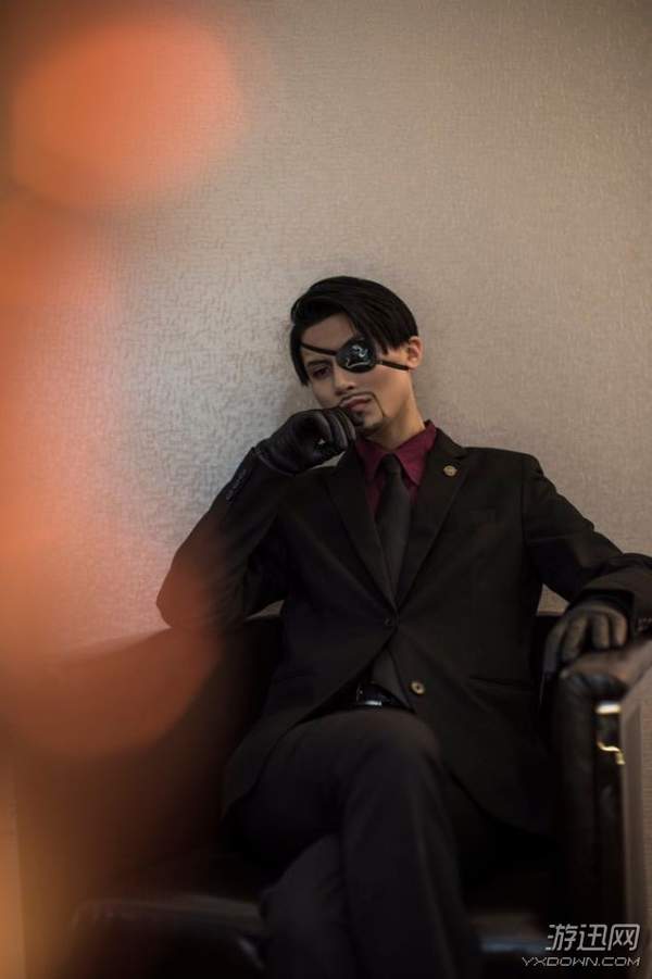 湾湾玩家cos《如龙》真岛吾朗 惟妙惟肖宛如真人附体