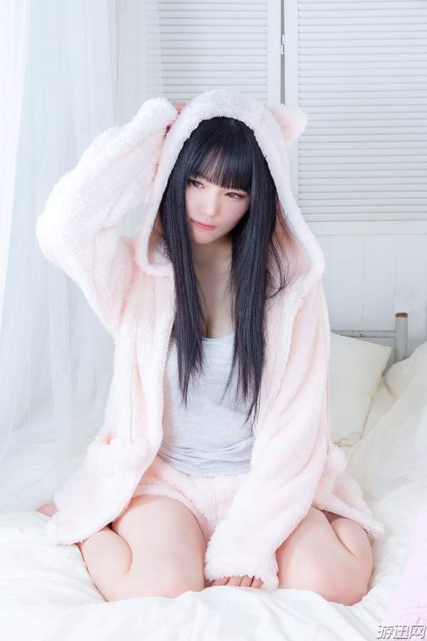 樱花萌妹梦彩私房照 可爱外表搭配傲人大胸肌分外甜美