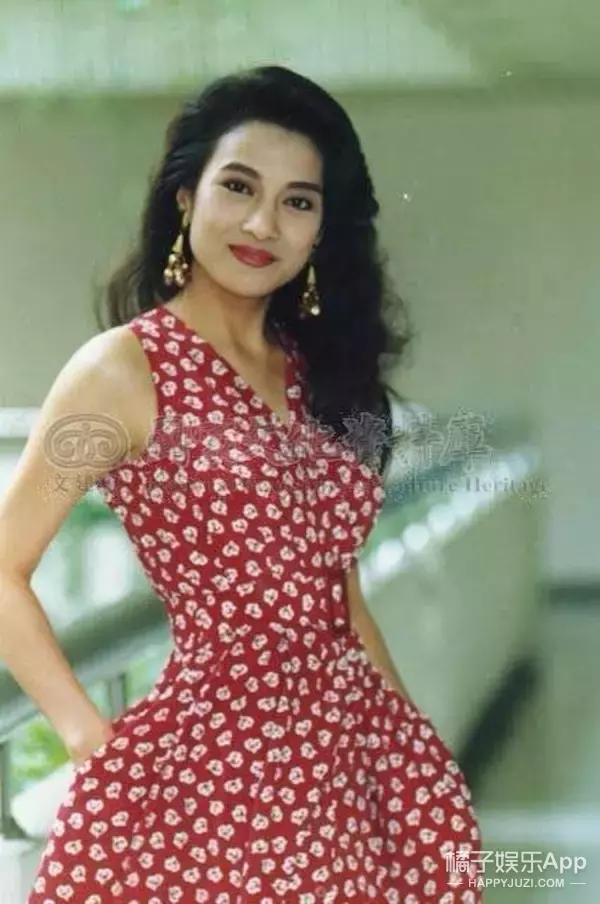 还记得《家有仙妻》的何莉莉吗?她现在长这样