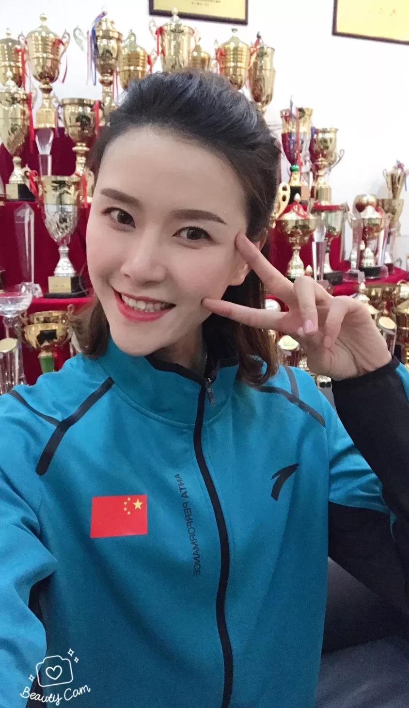 北京时间3月27日晚,前女篮国手许诺在社交媒体上透露,她所任职的学校