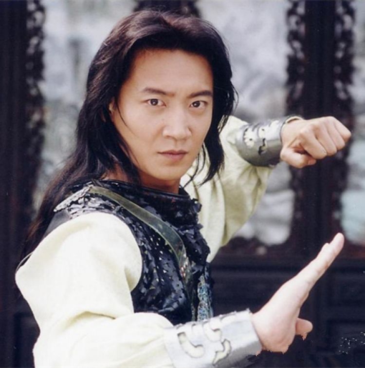 《水月洞天》里,热情冲动但又单纯善良的童战你们还记得吧?