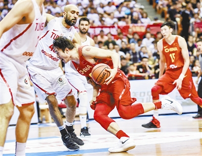 斯坦科维奇杯:中国男篮红队胜突尼斯队
