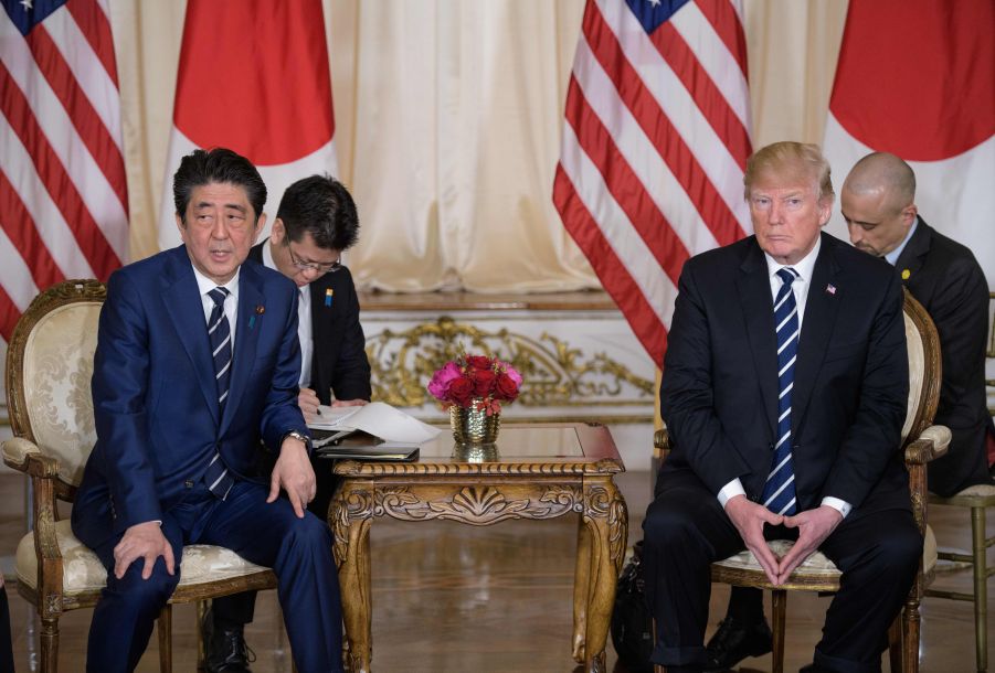 日媒：日美首脑谈不拢贸易问题 日本难与美国联手应对中国_手机新浪网