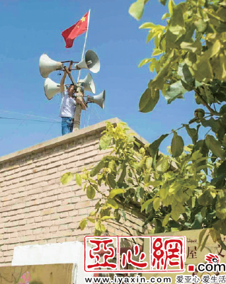 新疆和静县农民在村里义务广播43年