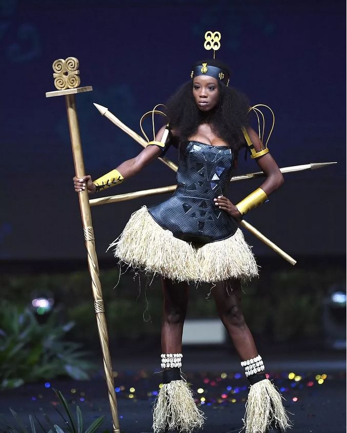 品牌丨笑die年度沙雕服装设计惊现世界小姐决赛现场