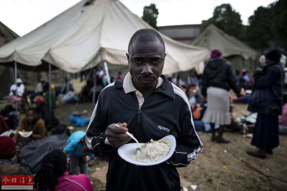 南非约翰内斯堡,逃离排外暴力冲突的难民在营地暂居