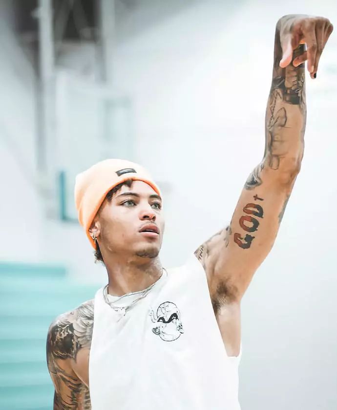 你说威少尼克杨是nba第一时髦精?抱歉劳资要不服了!