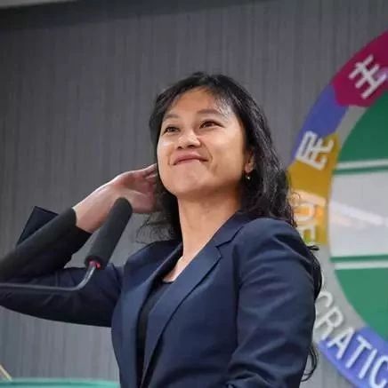 那个痛恨台湾光复的"日本"女人,成了蔡省长的发言人