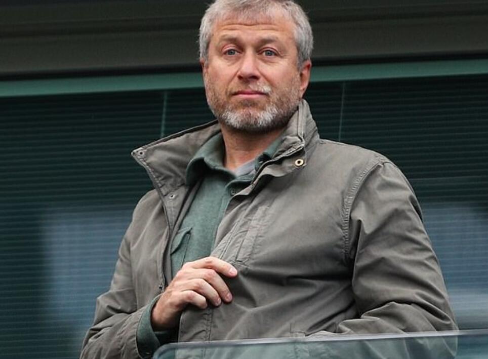 英国因俄前间谍中毒事件欲制裁俄罗斯寡头 切