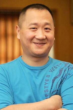"封一夏"直播抓到两巴蜀笑星 伪球迷廖健力挺阿根廷夺冠